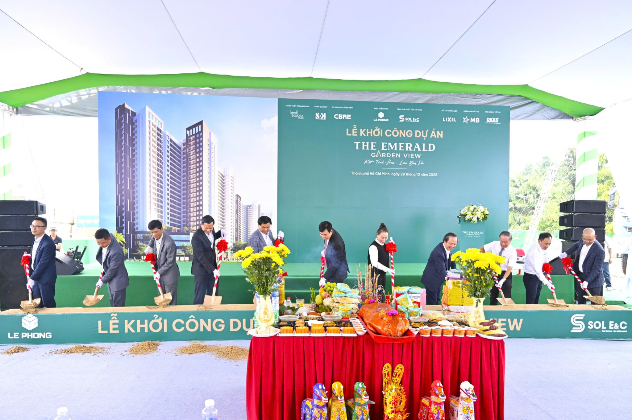 The Emerald Garden View 
