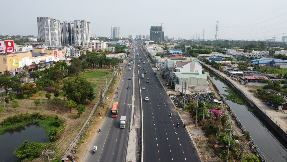 Quốc lộ 13, The Emerald Boulevard